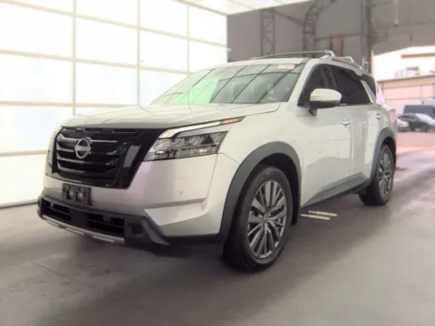 Silver 2024 Nissan Pathfinder SL for sale in Holland, MI