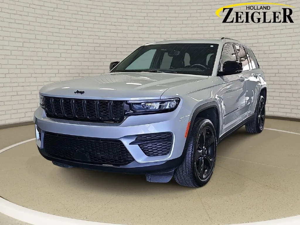 Silver 2023 Jeep Grand Cherokee Altitude X for sale in Holland, MI