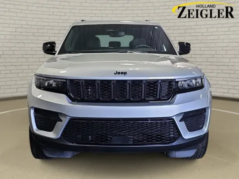Photos of 2023 Jeep Grand Cherokee Altitude X for sale in Holland, MI at Zeigler Hyundai of Holland