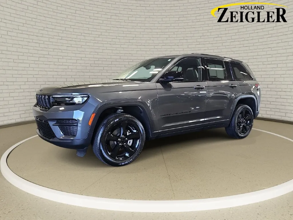 Gray 2023 Jeep Grand Cherokee Altitude X for sale in Holland, MI