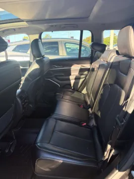 More photos of 2022 Jeep Grand Cherokee Limited at Zeigler Hyundai of Holland, MI