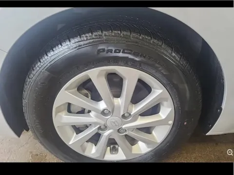 More photos of 2022 Hyundai Accent SEL at Zeigler Hyundai of Holland, MI