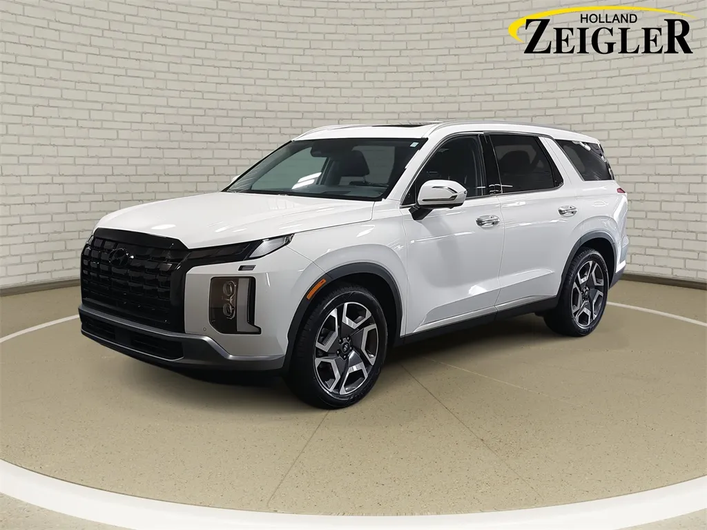 White 2023 Hyundai Palisade Limited for sale in Holland, MI