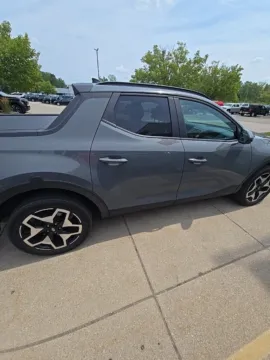 More photos of 2022 Hyundai Santa Cruz Limited at Zeigler Hyundai of Holland, MI