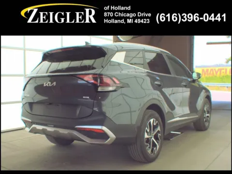 More photos of 2023 Kia Sportage Hybrid EX at Zeigler Hyundai of Holland, MI