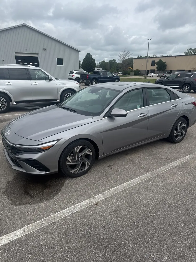 Gray 2025 Hyundai Elantra Limited for sale in Holland, MI
