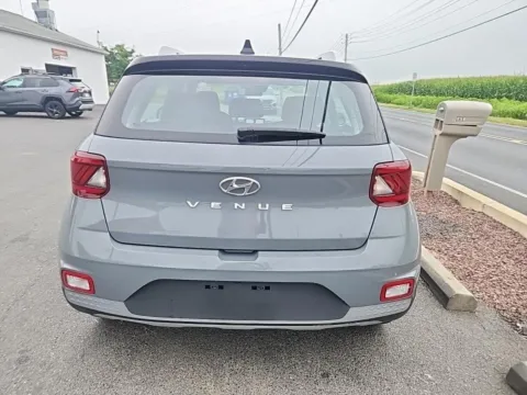 More photos of 2022 Hyundai Venue Limited at Zeigler Hyundai of Holland, MI