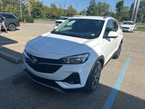 White 2020 Buick Encore GX Select for sale in Holland, MI