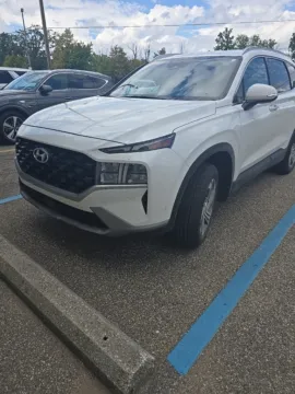 White 2023 Hyundai Santa Fe SEL for sale in Holland, MI