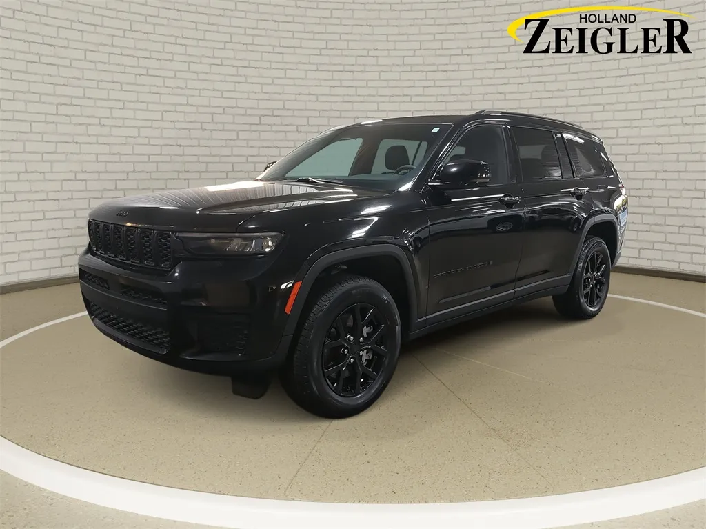 2024 Jeep Grand Cherokee L Altitude for sale in Holland, MI