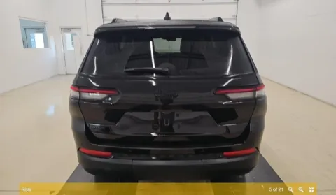 More photos of 2024 Jeep Grand Cherokee L Altitude at Zeigler Hyundai of Holland, MI