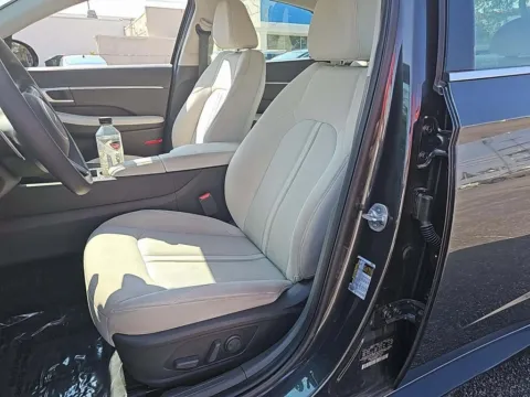 More photos of 2025 Hyundai Sonata SEL at Zeigler Hyundai of Holland, MI