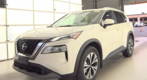 White 2023 Nissan Rogue SV for sale in Holland, MI