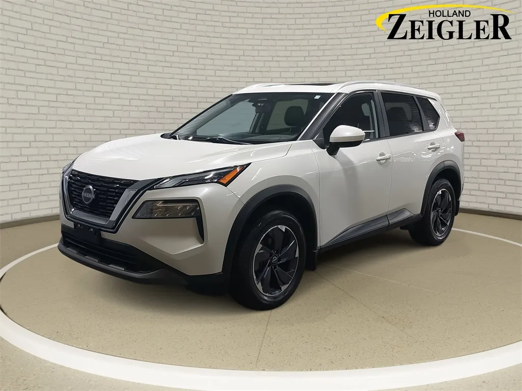2023 Nissan Rogue SV for sale in Holland, MI