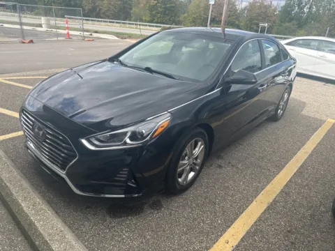 Black 2018 Hyundai Sonata SEL for sale in Holland, MI