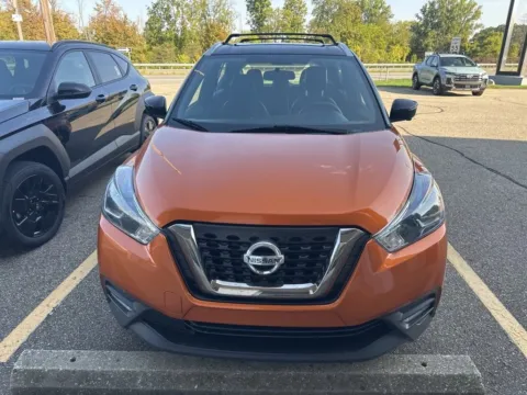 More photos of 2019 Nissan Kicks SR at Zeigler Hyundai of Holland, MI