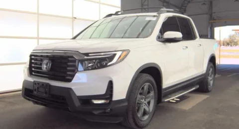 White 2023 Honda Ridgeline RTL-E for sale in Holland, MI