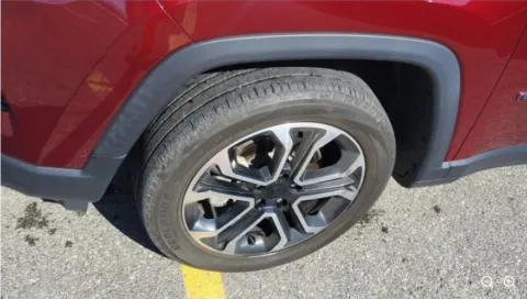 More photos of 2022 Jeep Compass Limited at Zeigler Hyundai of Holland, MI