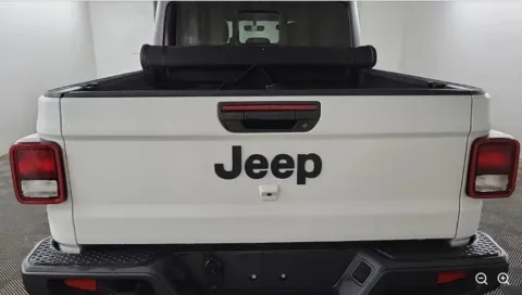 Another view of 2022 Jeep Gladiator Altitude for sale in Holland, MI at Zeigler Hyundai of Holland