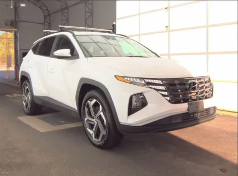 More photos of 2022 Hyundai Tucson SEL at Zeigler Hyundai of Holland, MI