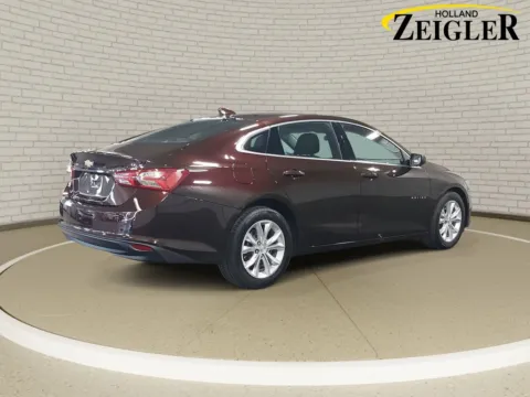 More photos of 2020 Chevrolet Malibu LT at Zeigler Hyundai of Holland, MI