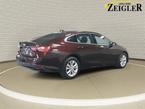 More photos of 2020 Chevrolet Malibu LT at Zeigler Hyundai of Holland, MI