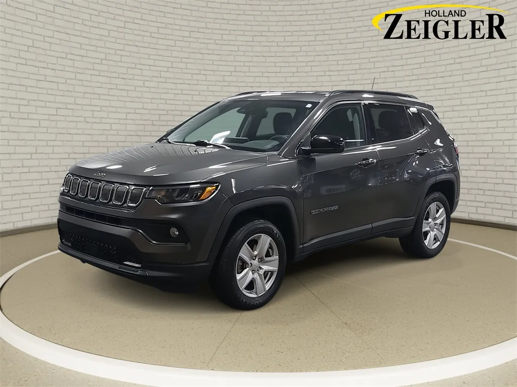 Gray 2022 Jeep Compass Latitude for sale in Holland, MI