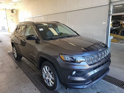 More photos of 2022 Jeep Compass Latitude Lux at Zeigler Hyundai of Holland, MI