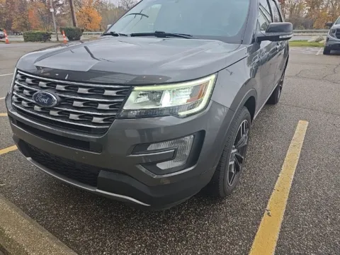 Gray 2017 Ford Explorer XLT for sale in Holland, MI