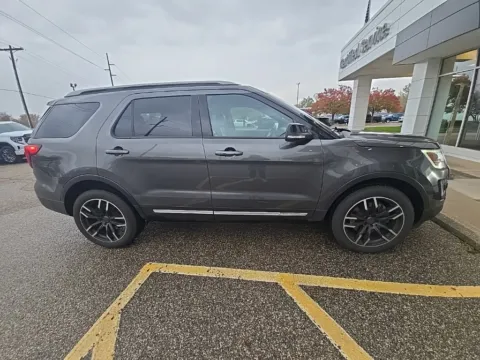 More photos of 2017 Ford Explorer XLT at Zeigler Hyundai of Holland, MI