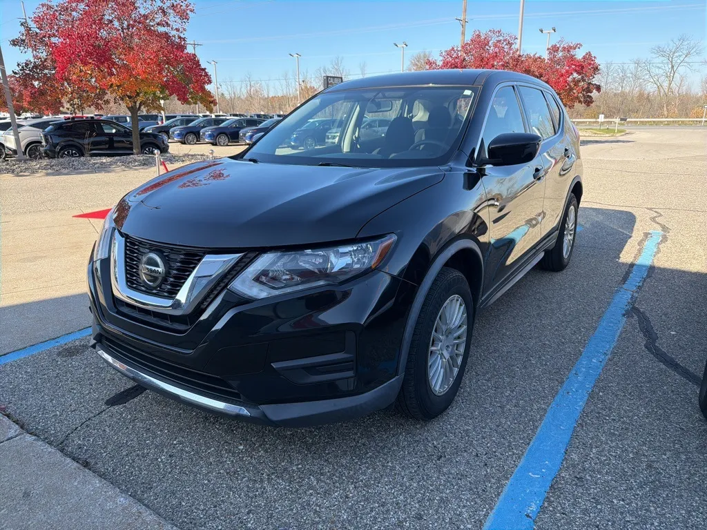 Black 2018 Nissan Rogue S for sale in Holland, MI