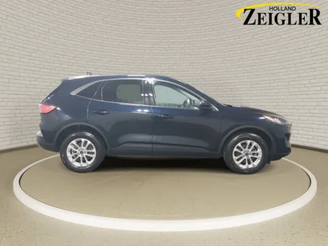 More photos of 2021 Ford Escape SE at Zeigler Kia of Holland, MI