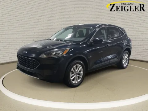 Blue 2021 Ford Escape SE for sale in Holland, MI