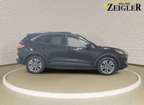 More photos of 2022 Ford Escape SEL at Zeigler Kia of Holland, MI