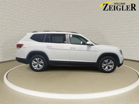 More photos of 2020 Volkswagen Atlas 3.6L V6 SE at Zeigler Kia of Holland, MI