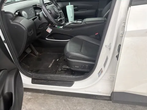 More photos of 2023 Hyundai Tucson Limited at Zeigler Kia of Holland, MI
