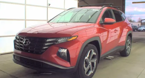 Red 2023 Hyundai Tucson SEL for sale in Holland, MI