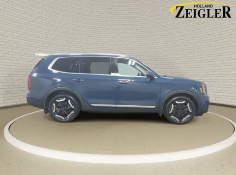 More photos of 2023 Kia Telluride S at Zeigler Kia of Holland, MI