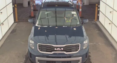 Photos of 2023 Kia Telluride S for sale in Holland, MI at Zeigler Kia of Holland