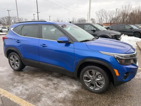 Blue 2024 Kia Seltos S for sale in Holland, MI