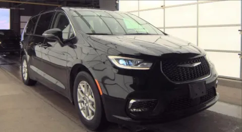 More photos of 2024 Chrysler Pacifica Touring L at Zeigler Kia of Holland, MI