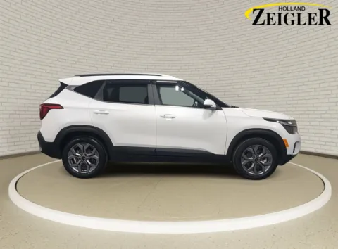 More photos of 2024 Kia Seltos S at Zeigler Kia of Holland, MI