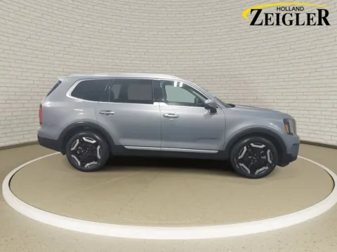 More photos of 2024 Kia Telluride S at Zeigler Kia of Holland, MI