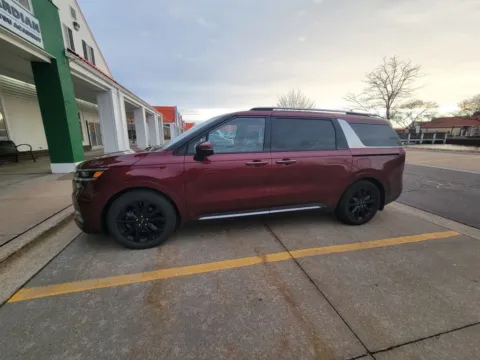 More photos of 2023 Kia Carnival SX Prestige at Zeigler Kia of Holland, MI