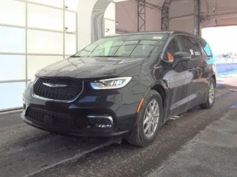 More photos of 2024 Chrysler Pacifica Touring L at Zeigler Kia of Holland, MI