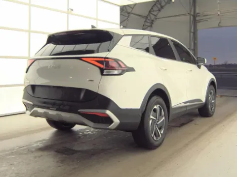 More photos of 2023 Kia Sportage Hybrid LX at Zeigler Kia of Holland, MI