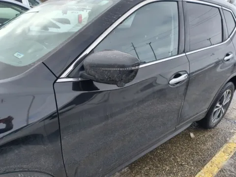 More photos of 2020 Nissan Rogue SV at Zeigler Kia of Holland, MI