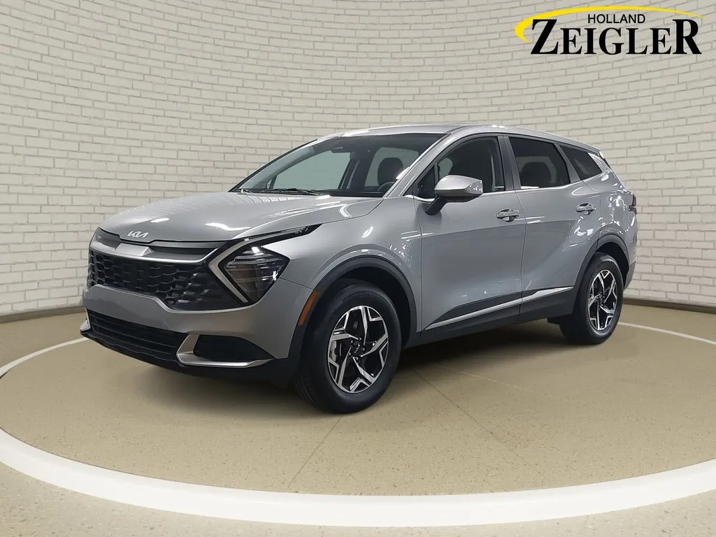2025 Kia Sportage LX for sale in Holland, MI