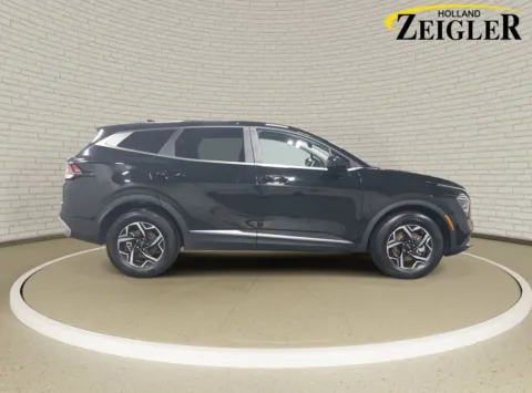More photos of 2025 Kia Sportage LX at Zeigler Kia of Holland, MI