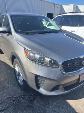 Photos of 2019 Kia Sorento LX for sale in Holland, MI at Zeigler Kia of Holland